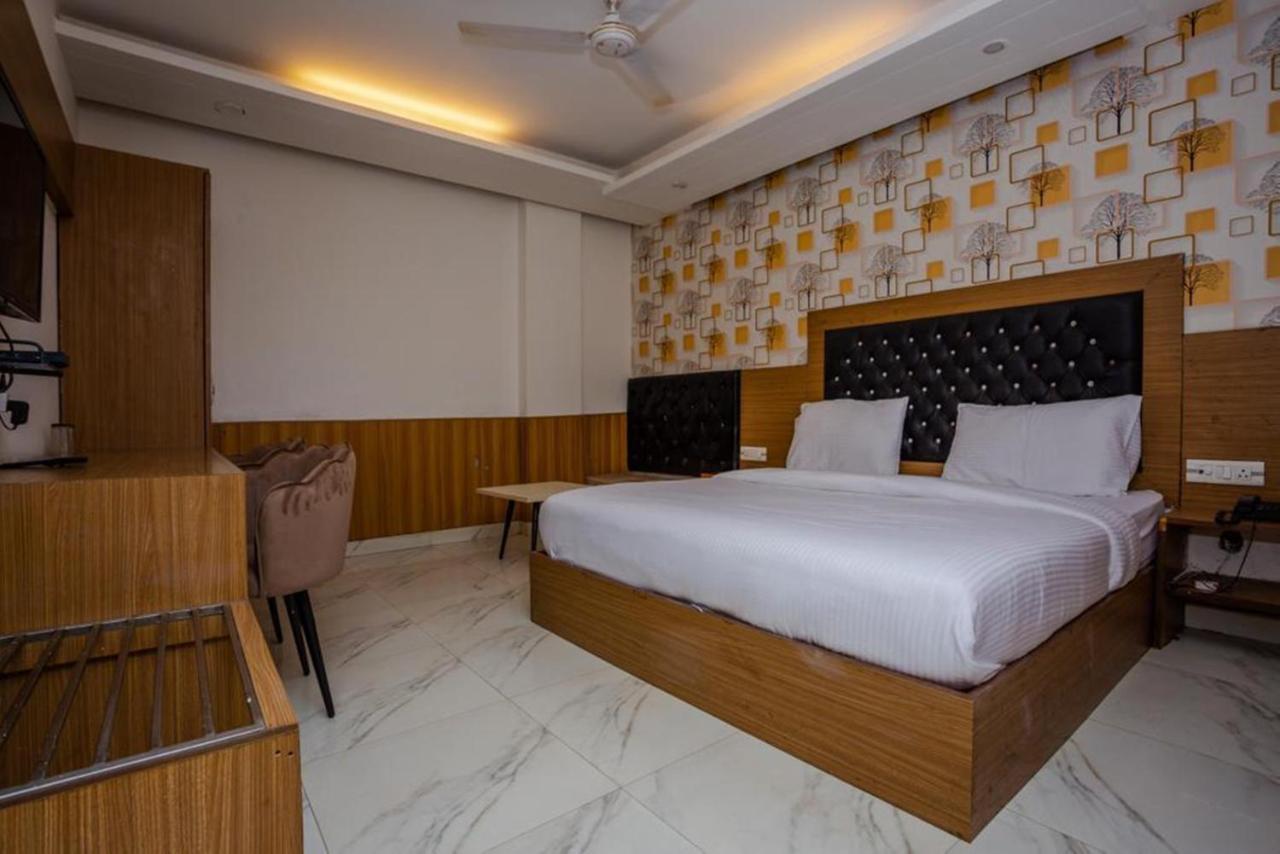 Hotel Doon Dehradun Eksteriør bilde