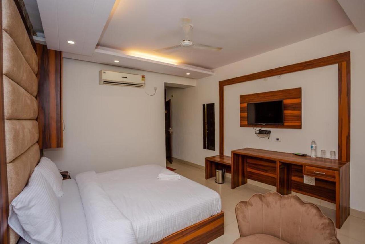 Hotel Doon Dehradun Eksteriør bilde